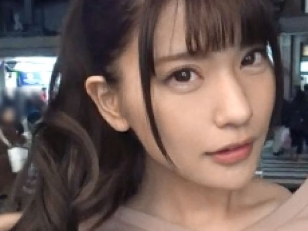 【9頭身モデル美女の衝撃SEX】『こんなに気持ちいいなんて…』スタイル抜群の現役モデルがキツキツおマンコで杭打ちピストン！アクロバティックな体位で激しく腰振り、美ボディが乱れまくるエロすぎる映像！！