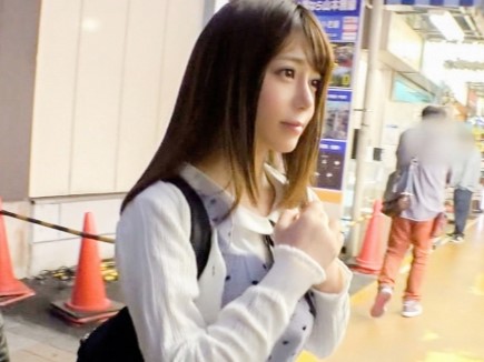 【無毛美少女の初々しいセックス】『恥ずかしい…』カワイイ女の子がパイパンまん丸オマンコを晒して赤面！無毛地帯がエロすぎて即フル勃起確定♡
