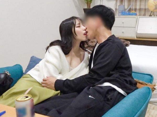 【黒髪美女の淫らな夜】バーでゲットした清楚系美少女を即ハメ成功！その日のうちに部屋へ連れ込み、隠しカメラで盗撮♡恥じらう姿から本気のエロ顔まで、全部見せちゃう！