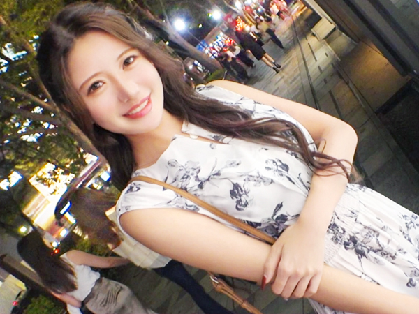 【素人】ちょっと刺激しただけで潮を吹いちゃうほどの綺麗系のお姉さんがカメラの前でイキまくる！！！