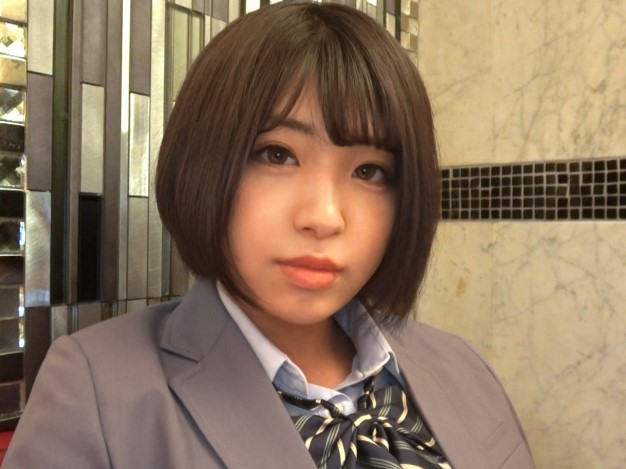 【Gカップ女子大生の危険なバイト】『誰にも言わないで…』国宝級美少女がホテルでエッチなアルバイト！巨乳を揺らして感じまくる姿は必見！♡ プライベート感満載の生々しいセックス！