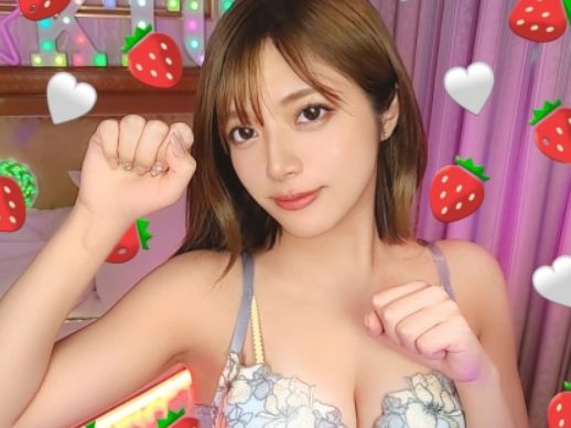 【ギャルインフルエンサーのエロ配信】『見ててね♡』プリ尻��美アナルのギャルがおもちゃで大胆プレイ！激ピストンでイキまくる姿がヤバすぎるｗ