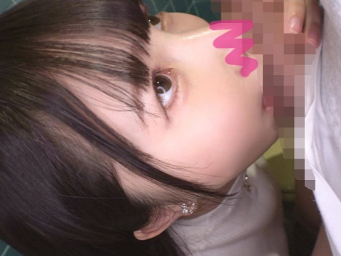 【清楚系JKの裏バイト】『誰か来ちゃう…』公衆トイレでこっそりフェラ奉仕！その後、ホテルで本気モード！ 制服を乱し、濃厚セックスで大興奮の巻！！