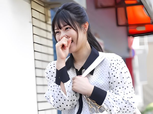 【元カレとの危険な再会】『ダメ…彼氏に悪いから…』デート前の美少女が元カレの甘い誘惑に負けてお家セックス！バックで激しく突かれて感じる姿がエロすぎる！♡