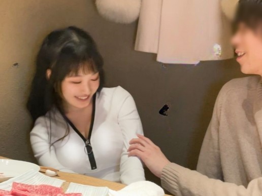 【ご奉仕系JDの危険なバイト】『気持ちいい…もっと奥まで…』デカパイ女子大生が裏バイトで生ハメ体験！ムチムチボディが激しく揺れる！エッチなご奉仕で男を骨抜きにするJDの淫乱SEX！♡