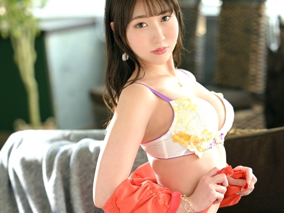 【美ボディ女性のエロい悶絶】『あっ…ダメ…そこ気持ちいい…』クンニと手マンで敏感おマンコを責められ、ビショ濡れ状態！バックから肉棒を挿入され、美しいカラダを震わせながら乱れ喘ぐ姿は必見！！