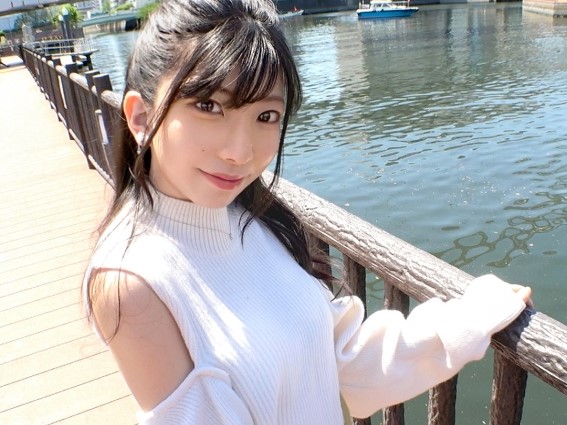 【ちっぱい娘の乳首ぽっち】『見ないで…』ノーブラで乳首が浮き出た無防備な姿に興奮！敏感な乳首を責められ、チンポを挿入された瞬間から喘ぎまくる！快感に溺れる姿がエロすぎて挿入不可避！♡