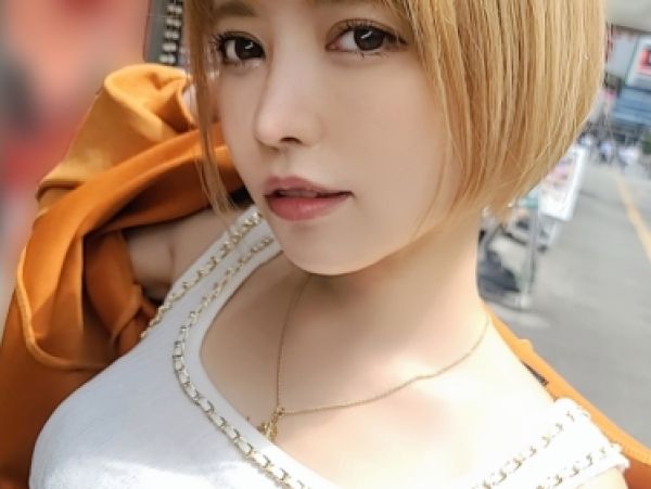 【金髪ギャルの甘い誘惑】『私だけのものにして♥』ツンデレな素人ギャルと禁断の不倫セックス！トイレでの即尺からホテルでラブラブ生ハメ！金髪美女の甘い囁きにメロメロ♡