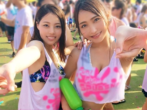 【ヤリマンJD乱交パーティー】小柄で華奢な女子大生たちが大人のチ○ポに夢中!ノリノリで乱れまくるセックス祭り♪大人チンポを次々味わい、喘ぎ声が響き渡るエロティックな夜!