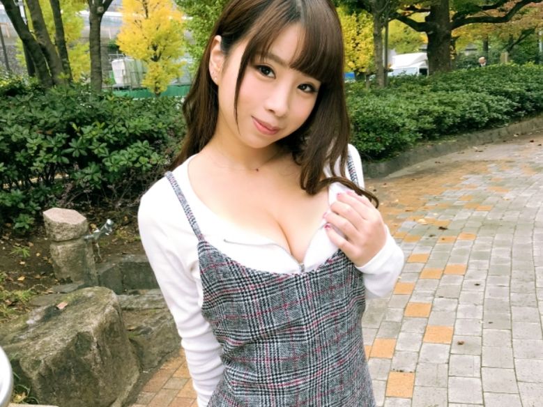 【アイドル堕ち】小柄でカワイイ地下アイドルを独占!素人男性がバック&正常位で激しく突きまくり、アイドルスマイルが淫乱顔に豹変する瞬間を��撮!!