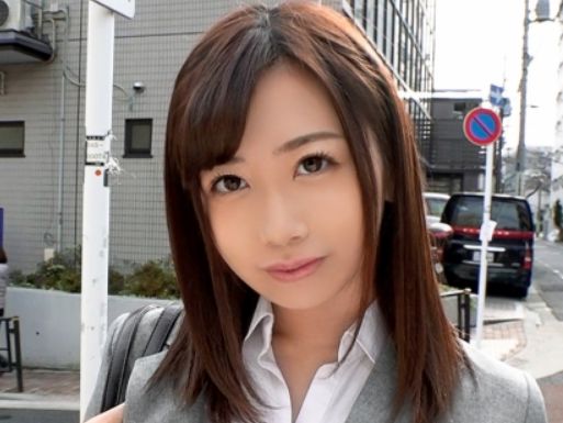 【エロ女教師の秘密】「授業中なのに…」Fカップのセクシー女教師が生徒に誘惑され、教室でおまんこ責められ感じまくり！ チンポ挿入で大興奮の淫乱授業！ｗｗ