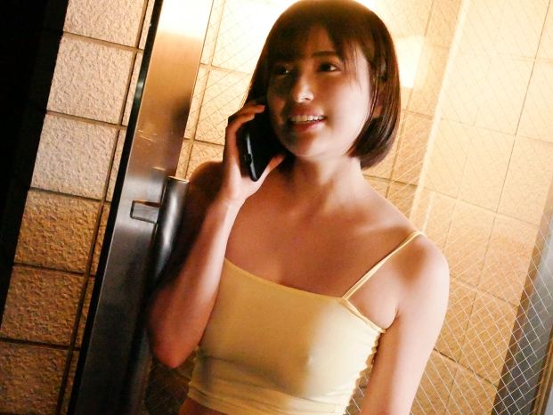 【強引に誘惑】ノーブラGカップ女子大生の乳首がエロすぎて…我慢できず部屋に侵入！爆乳を揉みしだき、生で好き放題しちゃう危険な夜♡