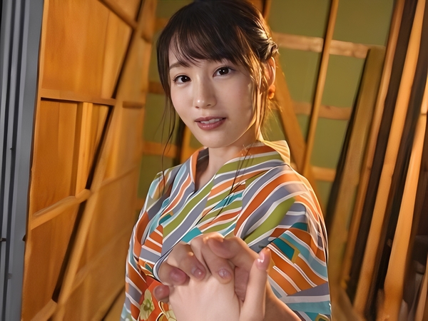 【素人】「誰かきちゃうかも…」幼馴染の同級生と浴衣セックス♡夜の静けさの中でピストン音と喘ぎ声が響き渡る♡