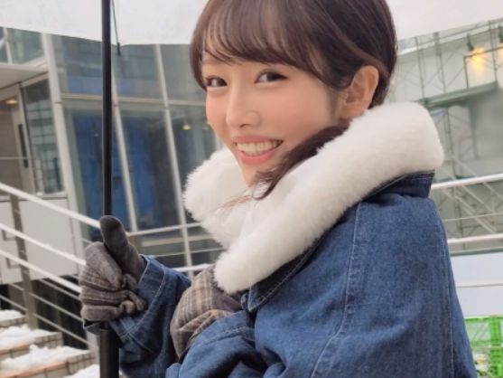 【清楚系女子の裏の顔】アナウンサー系美少女が電マオナニーで濡れ濡れ！バックから激しく突かれて中出しされちゃう！見た目とのギャップに興奮必至！