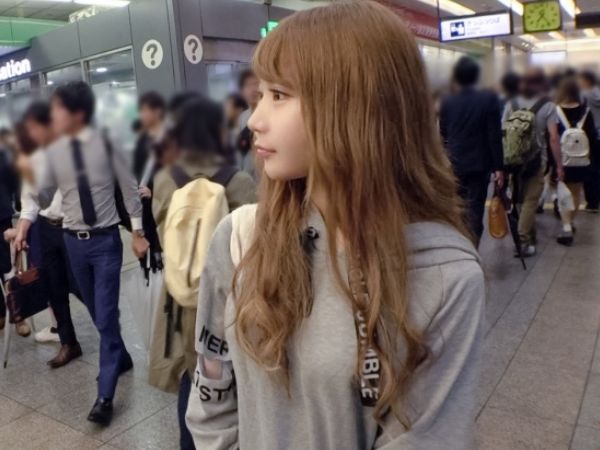 【ナンパ成功！】関西弁ギャルをゲット！しゃぶりたくなるエロマンコが手マンでグチョグチョ♡ビショ濡れ状態のギャルマ○コに生挿入！エロカワギャルの乱れっぷりに興奮必至！