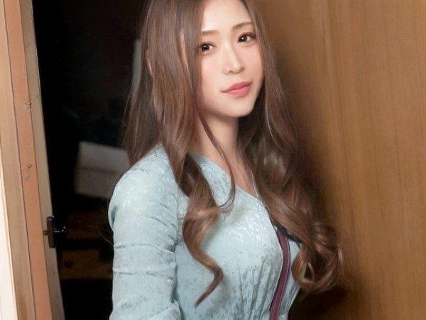 【人妻おちんぽ漁り】「バック気持ちいい♡」エロい人妻のずっぷり挿入脳汁出まくり！性欲が止まらない美熟女の痴態！