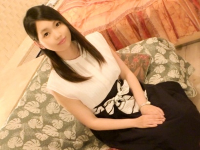 【貧乳素人】清楚に生きて来たという彼女ですが秘められたエッチな感性を今日解きほぐす！感じてしまったら淫乱の仲間入りだ！