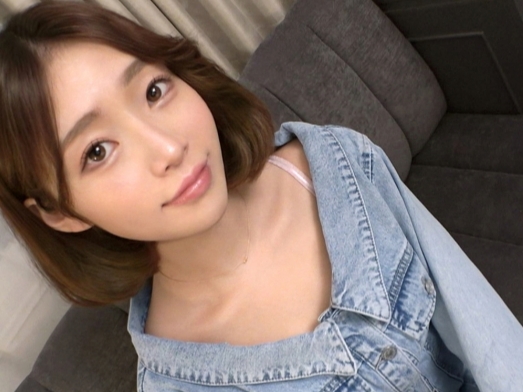 【微乳美少女の敏感乳首責め】『乳首気持ちいい…』ちっちゃなおっぱいが可愛い美少女の乳首をコリコリ刺激！巨根チ●コにしゃぶりつき、お口いっぱいに咥え込む姿がたまらない！ウブな顔してエッチなご奉仕に夢中♡