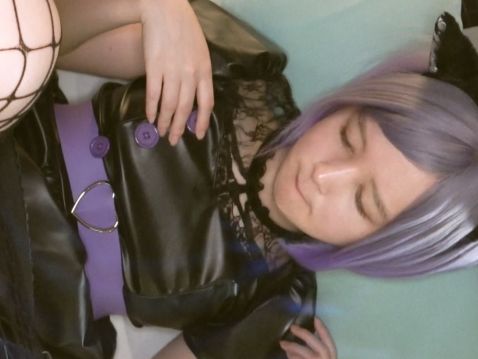 【地味カワコンカフェ嬢の裏顔】彼氏いるのにホテルで浮気SEX♥コスプレ姿でエロモード全開！激イキ連発の淫乱娘が本気で乱れまくる！