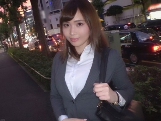 【むちむちOLのいやらしい本性】『ダメ…感じちゃう…』エロいボディのお姉さんが膣内刺激で濡れまくり！仕事中の真面目な顔とは裏腹に、いやらしくマンコを湿らせる姿がたまらない！♡