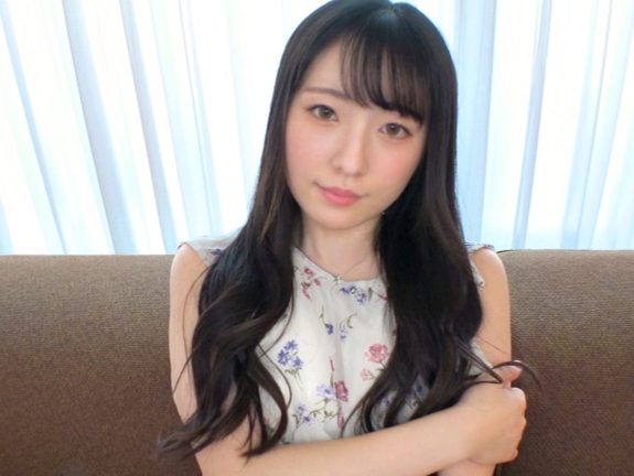 【ツルマン美少女の無防備な誘惑】『そこダメ…敏感なの…』清楚系カワイイ子のパイパンマンコを責めまくり！ピンクのツルツルおま○こにガンガン突き入れ、無毛の秘部を激しく責める濃厚セックス！♡