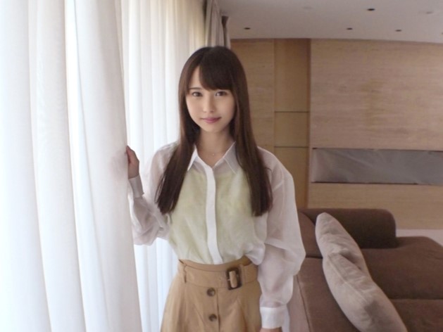 【童顔美少女とホテルでハメ倒し】未成熟なカラダに肉棒をブチ込み、濃厚セックスで感じまくる！！ウブな美少女の秘部が肉棒に翻弄される♡
