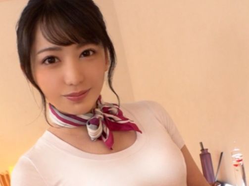 【素人】ウブな新人エステティシャンと店内で生ハメSEX成功！プルンプルンでテカテカな巨尻を痙攣させイキまくる！