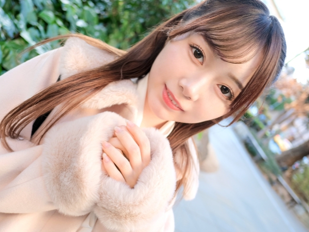 【素人】栃木から上京してきた19歳！誰もがメロメロになるような低身長の妹系美少女と濃厚セックス！！！