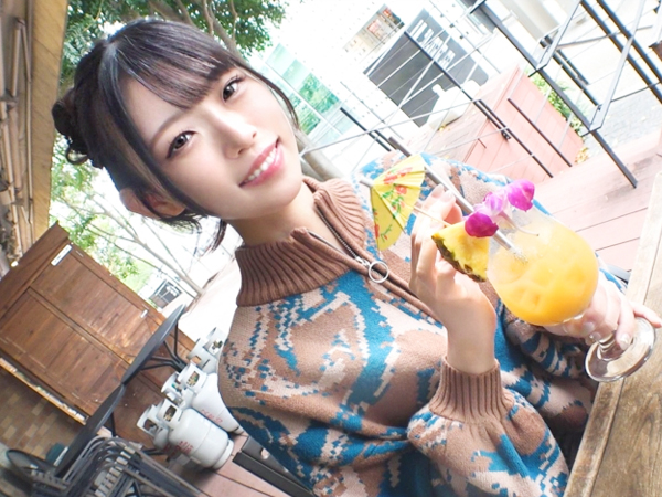 【初撮り素人娘】『神戸の激カワ美少女』をハメ撮りSEX！ピンクの美マンを激しく責めまくって絶頂連発！ウブな美少女が感じまくる姿がたまらない♥︎ 激カワボディにデカチン挿入で悶絶！
