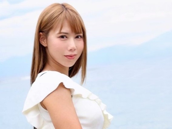 【ギャル人妻のご無沙汰ボディ】『久しぶりのチンポ…』エロ舌が這いまわる濃厚フェラで即骨抜き！人妻ギャルのエロテクにメロメロ必至♡