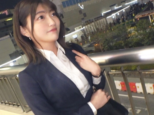 【スーツOLの誘惑】『仕事中なのに…』パンスト美脚のOLお姉さんをナンパSEX！スーツ姿のままおマンコを激突き！仕事のストレスをエロで発散！！