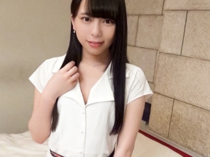 【バックで激ピストン】清楚系美女がおマンコにチ○ポをぶち込まれ、ガンガン突かれて感じまくり！イキ顔がエロすぎる！♡